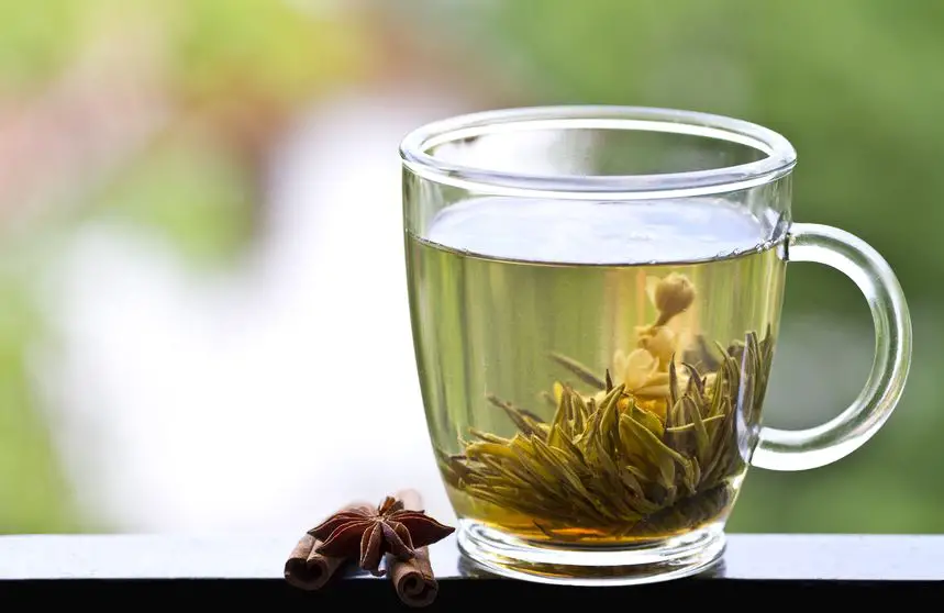Speed up metabolism with green tea and cayenne