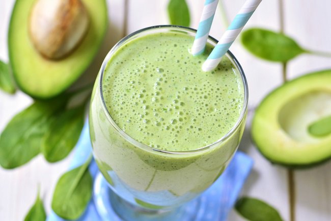 How to Cleanse the Lymphatic System with an Avocado Smoothie
